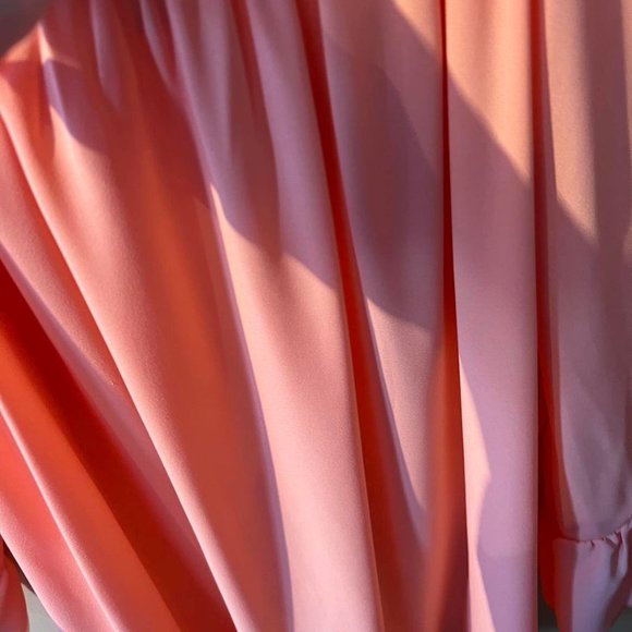 Cute Orange Top Size S Small - Picture 3 of 5